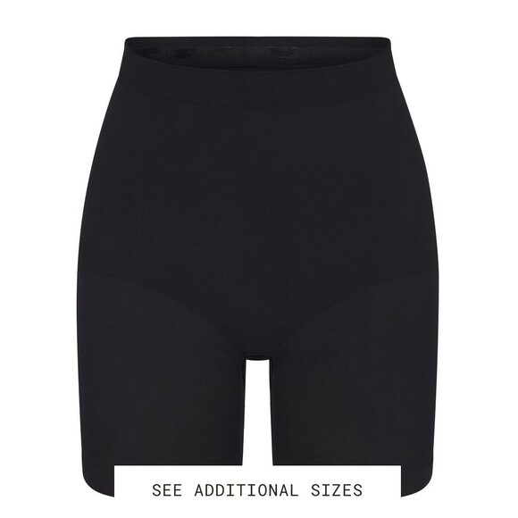 SKIMS Seamless Sculpt Mid Thigh Shorts - Size XSmall - Onyx - Picture 1 of 4